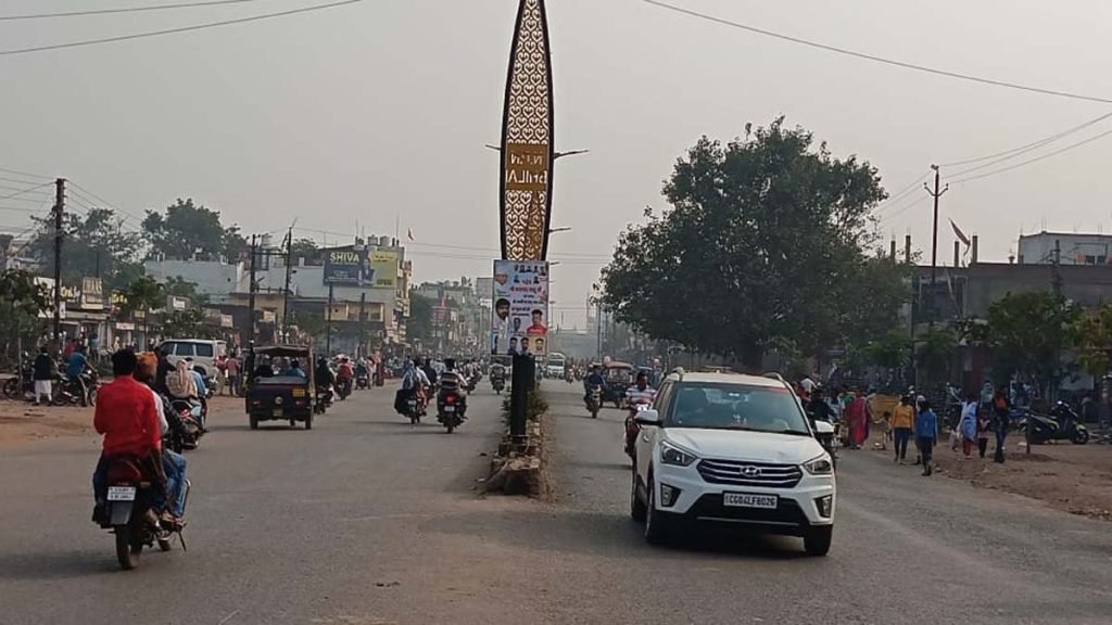 Bhilai : सुपेला संडे मार्केट की बदली तस्वीर, विधायक रिकेश की चेतावनी के बाद सड़क पर नहीं दिखी एक भी दुकान