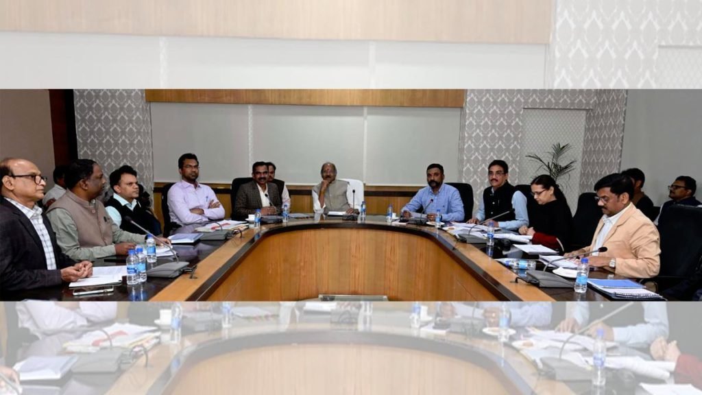 भव्य तरीके से होगा राजिम कुंभ का आयोजन, किसी भी प्रकार का भ्रष्टाचार बर्दाश्त नहीं, होगी कठोर कार्यवाही: मंत्री बृजमोहन अग्रवाल